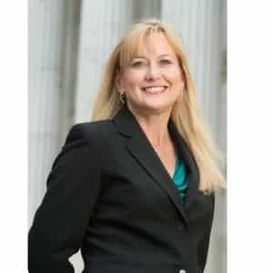 Christine Samsel (300 x 300 px)